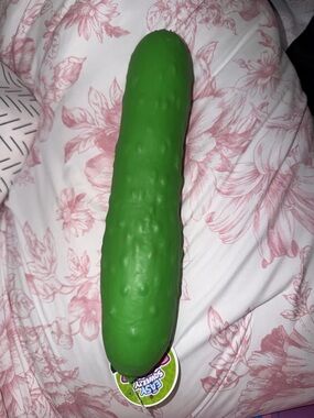RARE Trendy big pickle squishy 
Brand new perfect condition